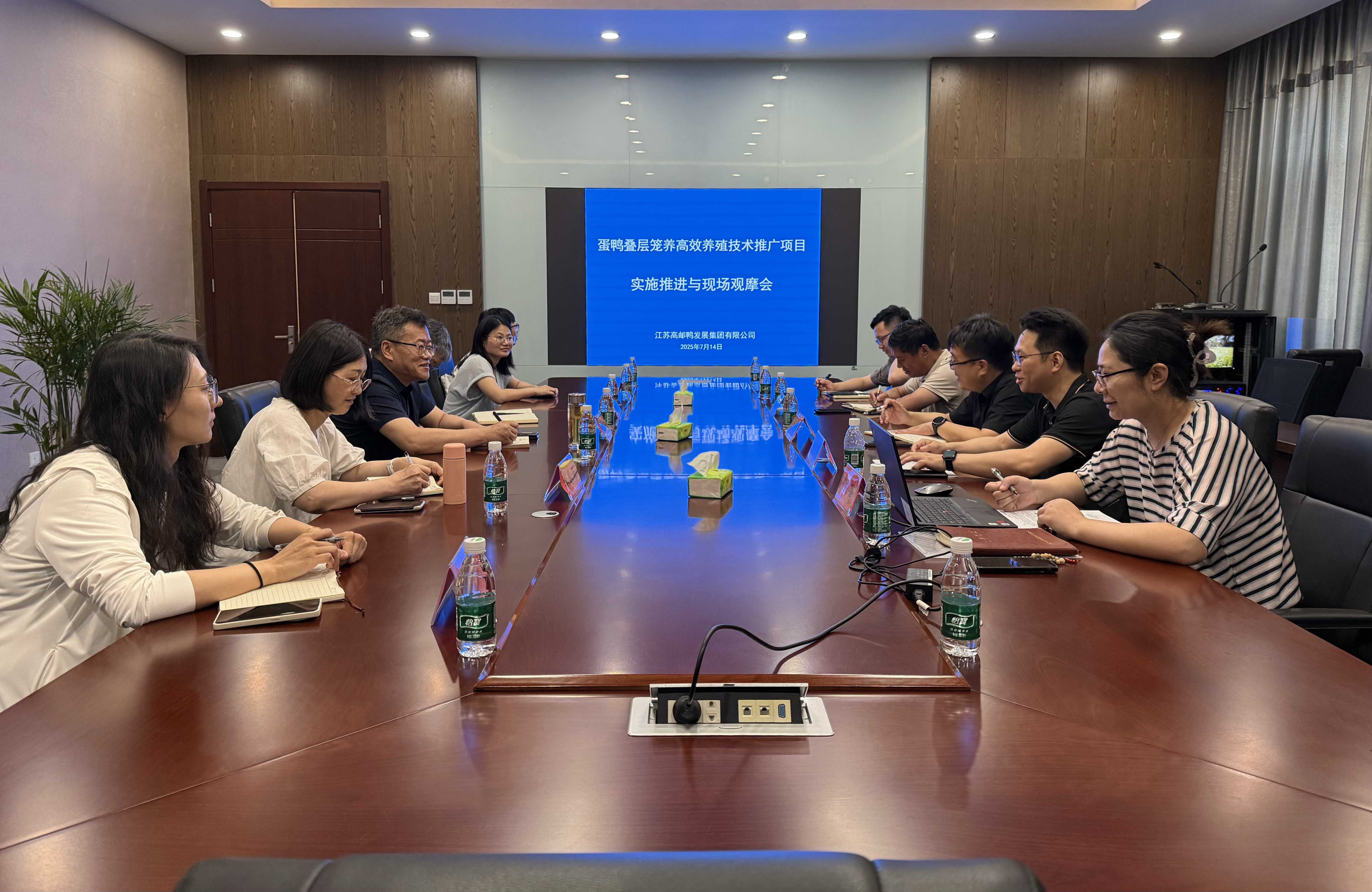 國(guó)家重點(diǎn)研發(fā)計(jì)劃“蛋鴨疊層籠養(yǎng)高